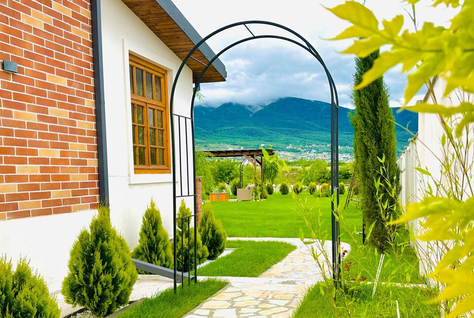 Entire Villa Near Tbilisi Nature Reserve With Panoramic View Mtskheta Exterior photo